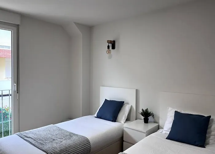 Duplex Con Terraza דירה Renedo de Pielagos